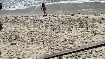 Fucking A Stranger I Met On The Beach- She Likes It Raw