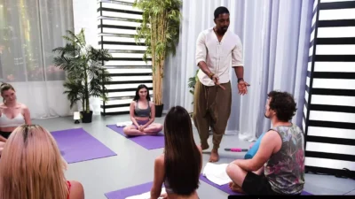 MODERN-DAY SINS – Jane Wilde Enjoys INTERRACIAL PUBLIC SEX In Yoga Class Behind Her BF’s Back!
