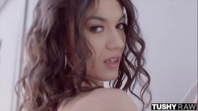 TUSHYRAW Babe gets her ass gaped