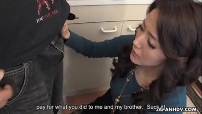 Asian babe fucking