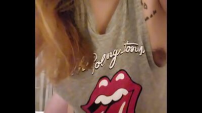 Asian wants to show you her titties