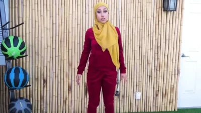 Hijab Hookup – Horny Arabic Babe Kira Perez Cheats On Her Husband With Her Athletic Personal Trainer