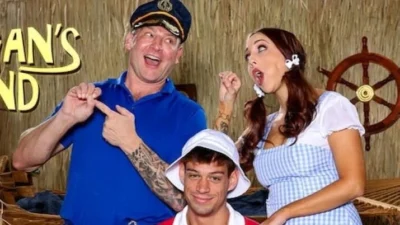 Humk Captain & Nerdy Gilligan Tag Team Hot Marie-Anne – Biphoria