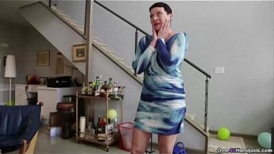 over40-Short-haired milf POV handjob
