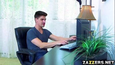 Parker Swayze blowjobs Bruce Venture